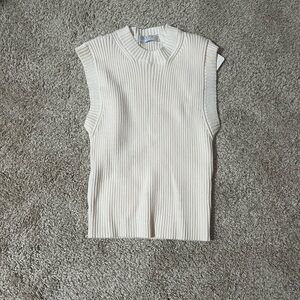 NWT Cream Cropped Muscle Tee with Mock-neck Collar and Ribbed Texture